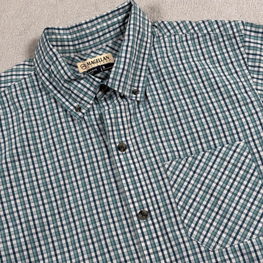 Magellan Outdoors Mens Summerville Plaid Shirt Canton Poseidon Green Small NEW